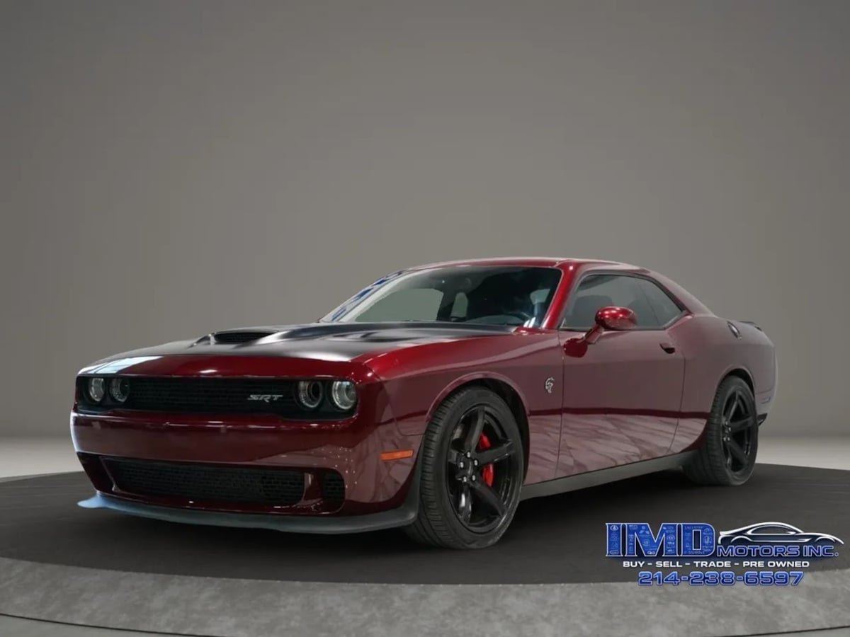 2017 Dodge Challenger SRT Hellcat's photo