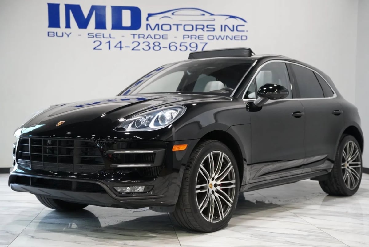 2018 Porsche Macan's photo