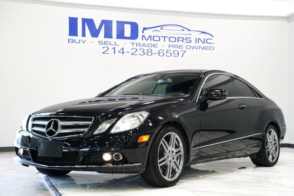 Obsidian Black Metallic 2010 Mercedes-Benz E-Class E 350 Coupe Coupe Rear-Wheel Drive Automatic