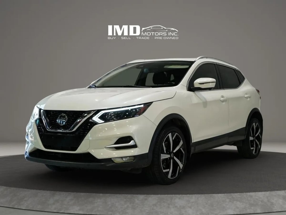 2020 Nissan Rogue Sport SL FWD's photo