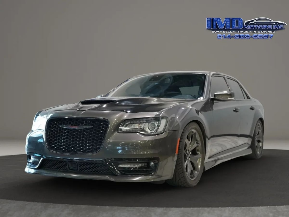 2022 Chrysler 300 S's photo