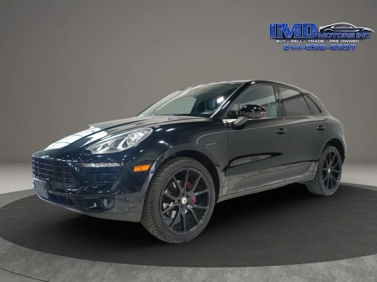 2017 Porsche Macan -'s photo