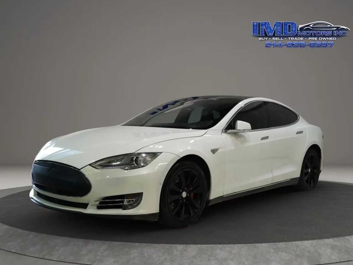 2015 Tesla Model S's photo