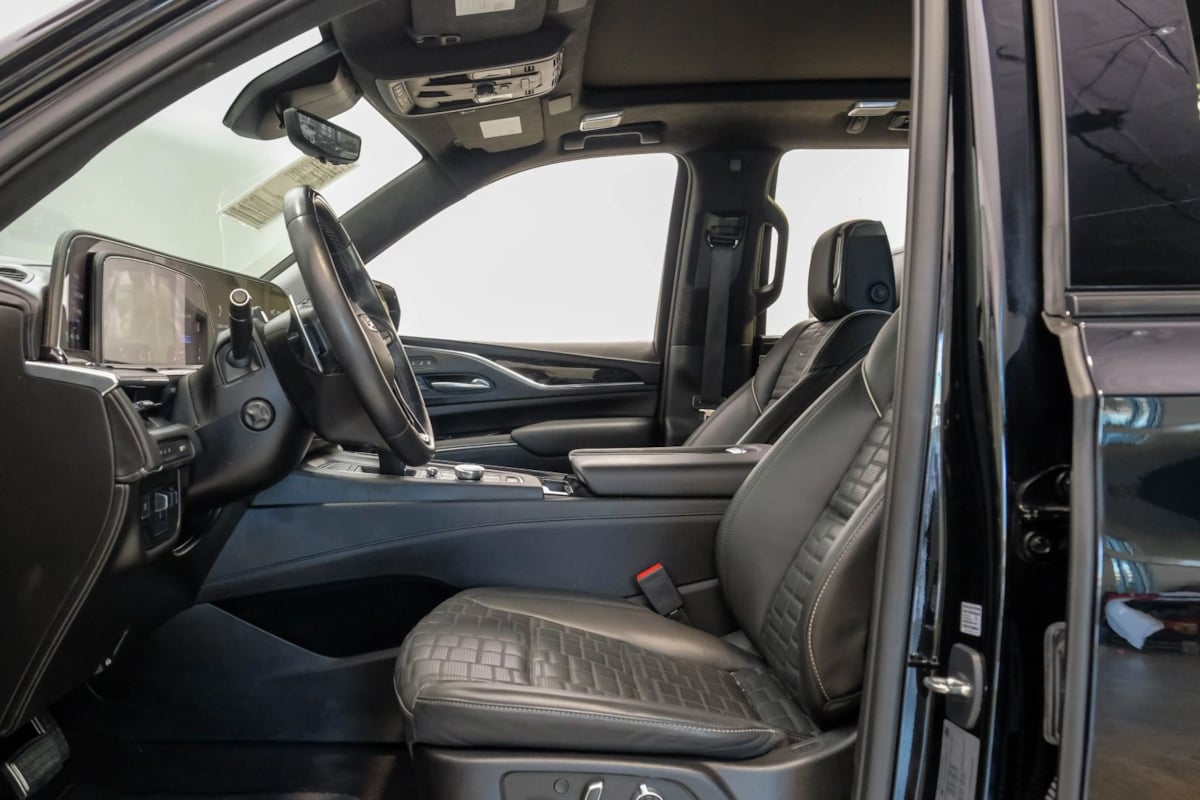 Photo 5 of this Cadillac Escalade