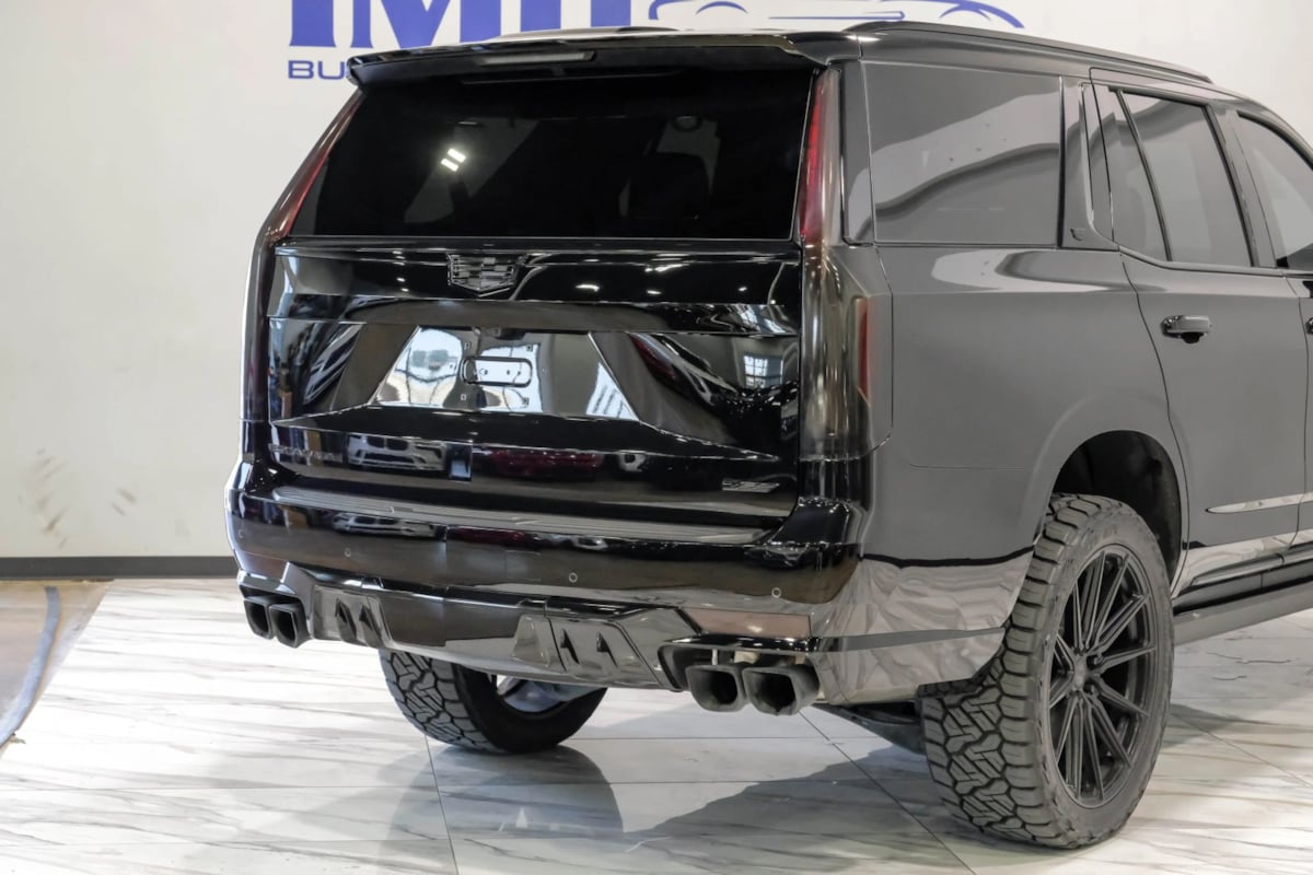 Photo 13 of this Cadillac Escalade