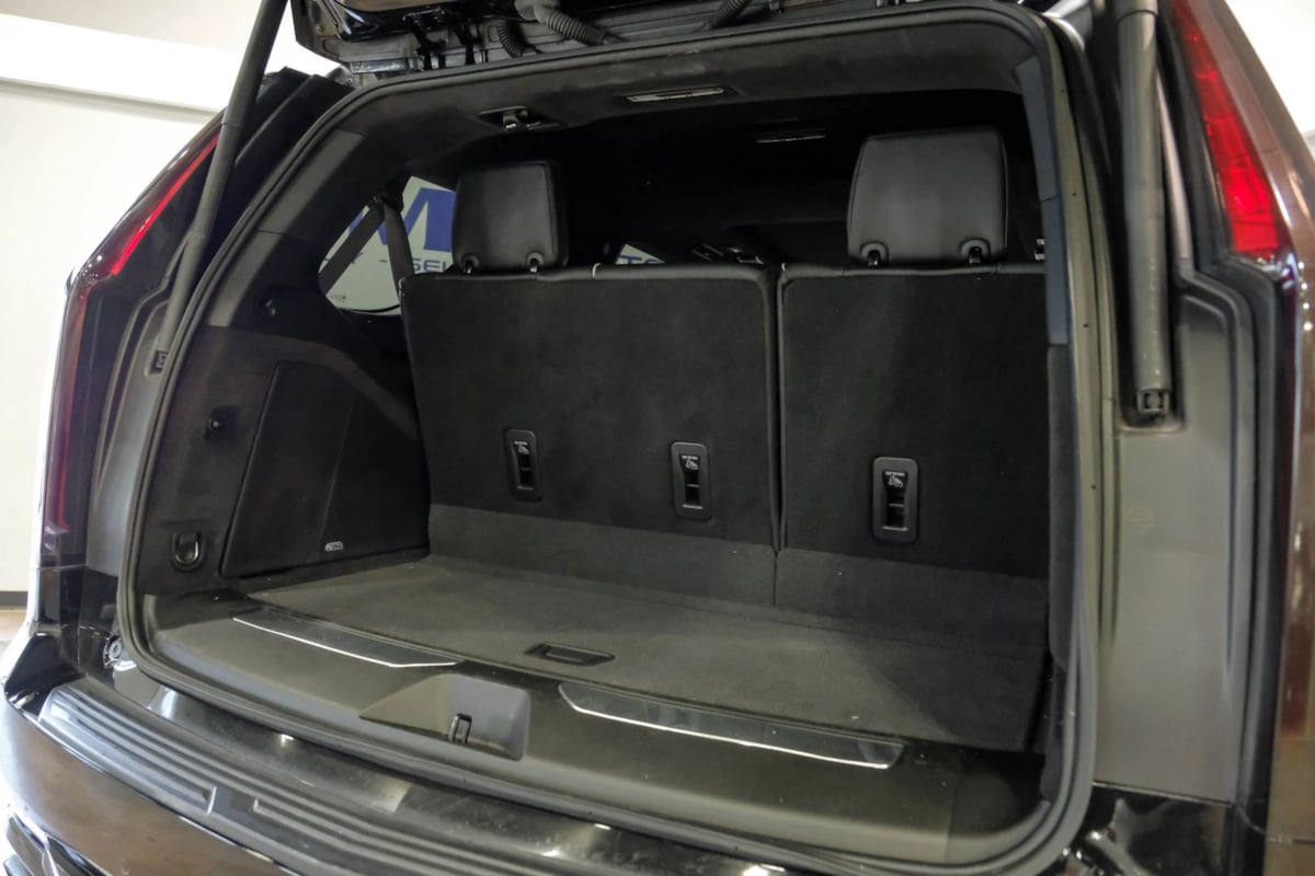 Photo 71 of this Cadillac Escalade