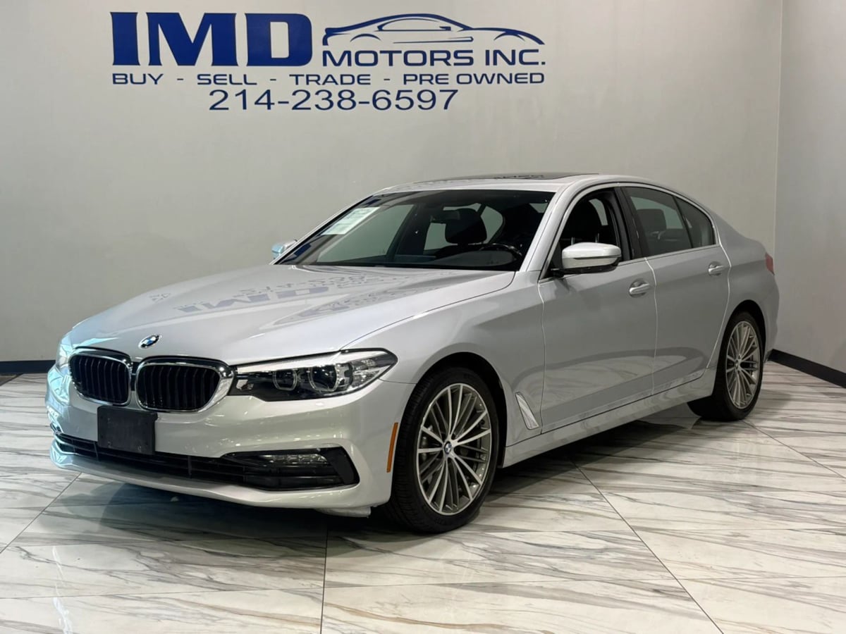 2018 BMW 5 Series 530i Sedan's photo