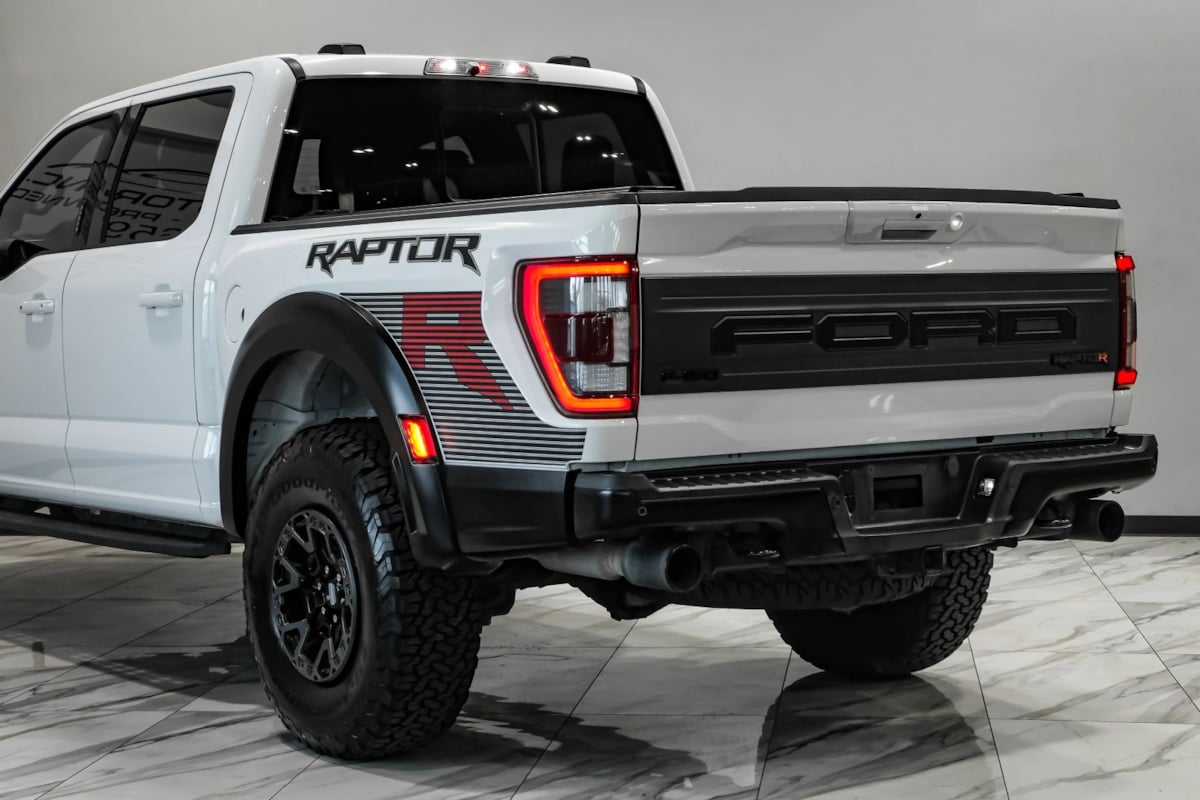 2023 Ford F-150 Raptor - Photo 15
