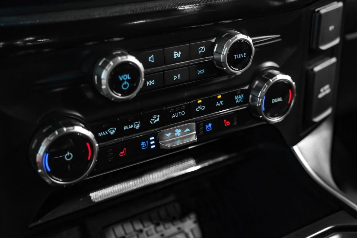2023 Ford F-150 Raptor - Photo 27