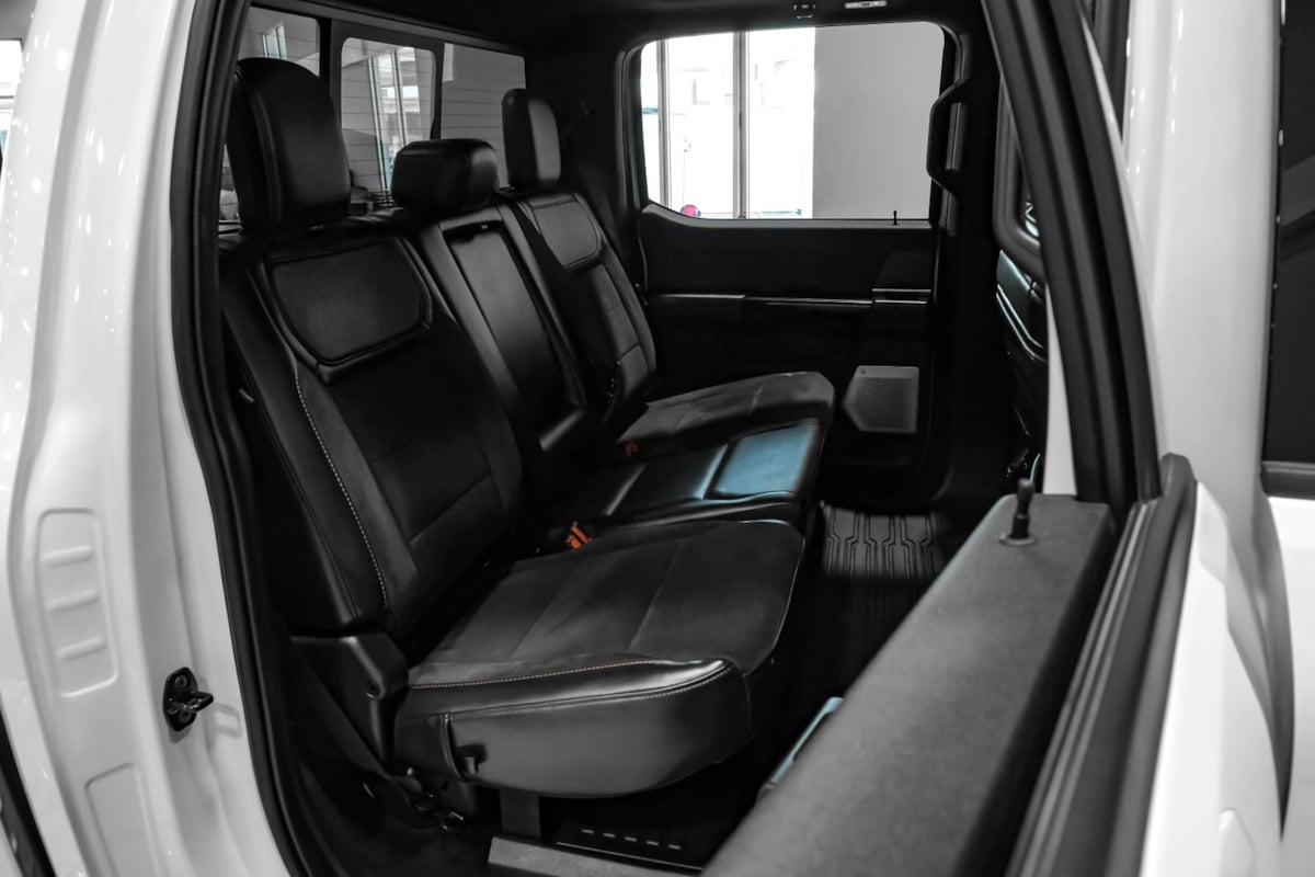 2023 Ford F-150 Raptor - Photo 33