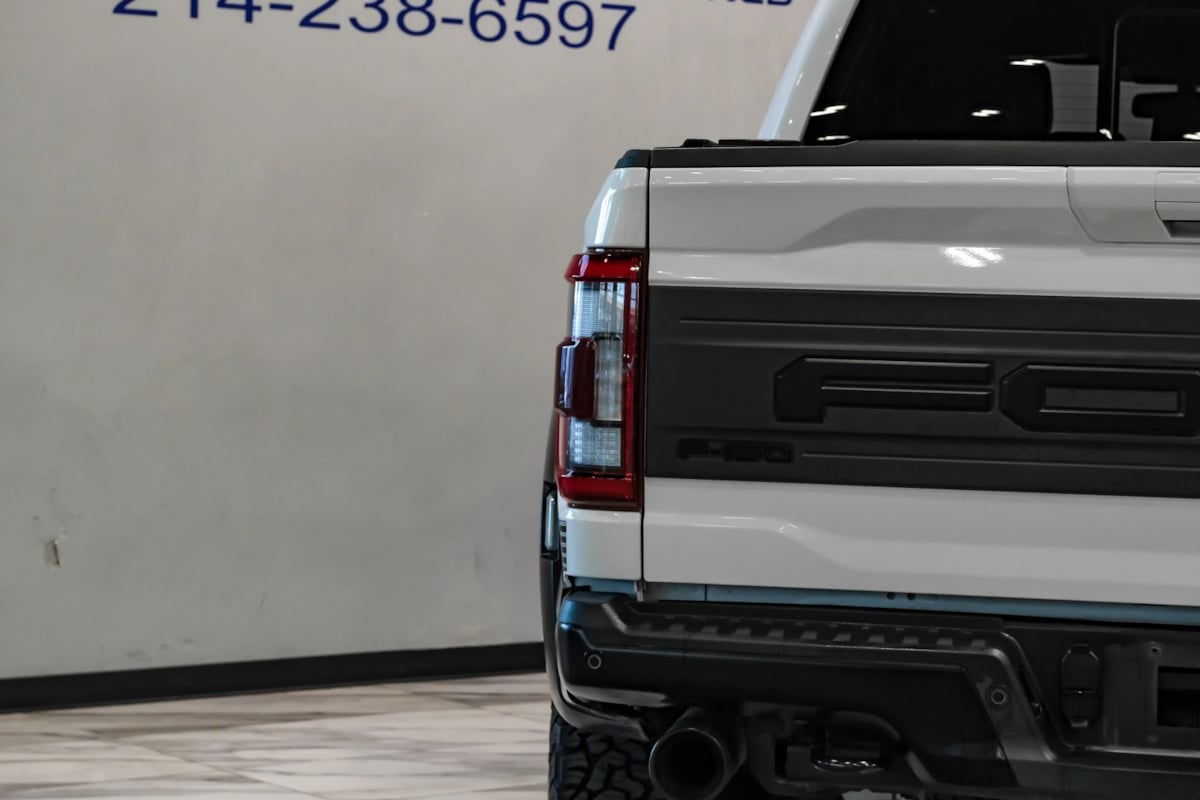 2023 Ford F-150 Raptor - Photo 45