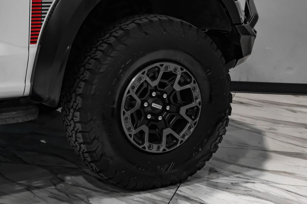 2023 Ford F-150 Raptor - Photo 54