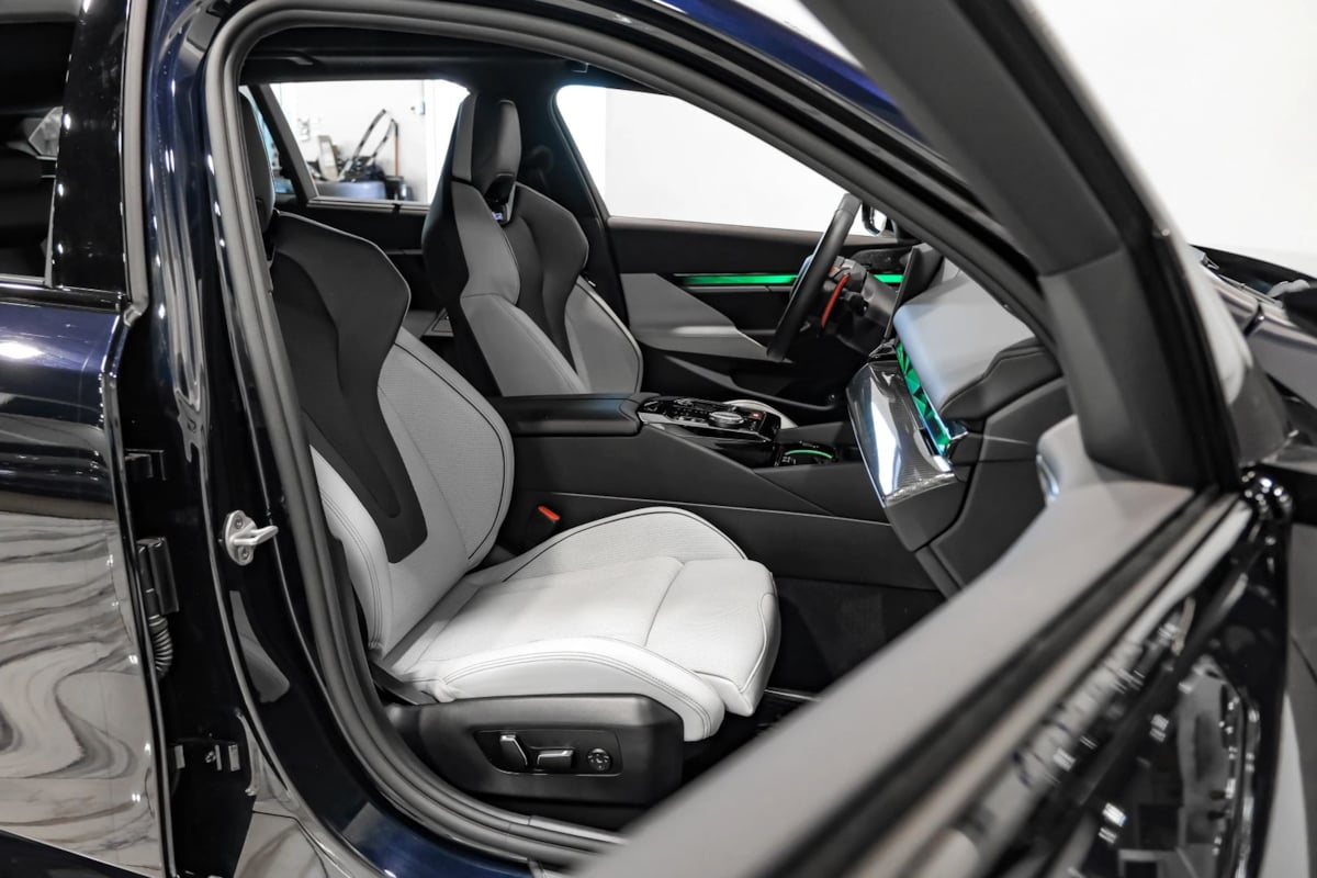 2025 BMW M5 M5 Touring - Photo 36