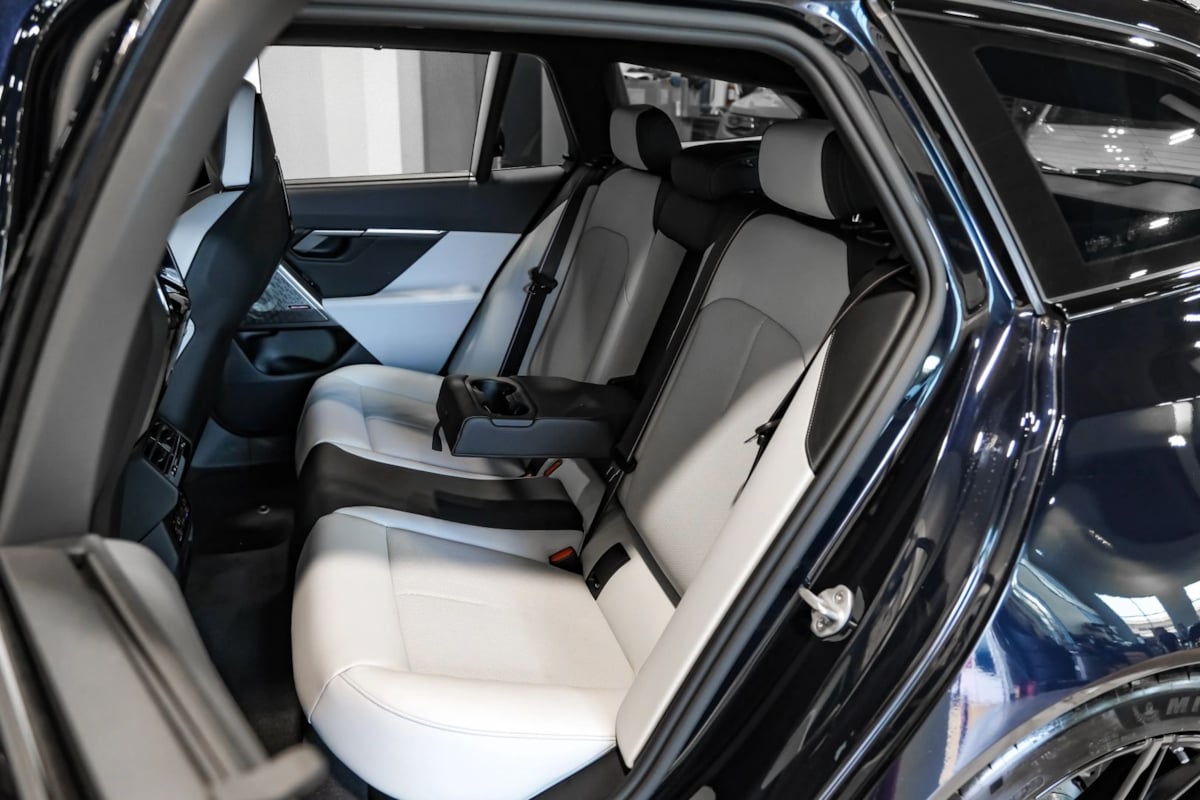 2025 BMW M5 M5 Touring - Photo 40