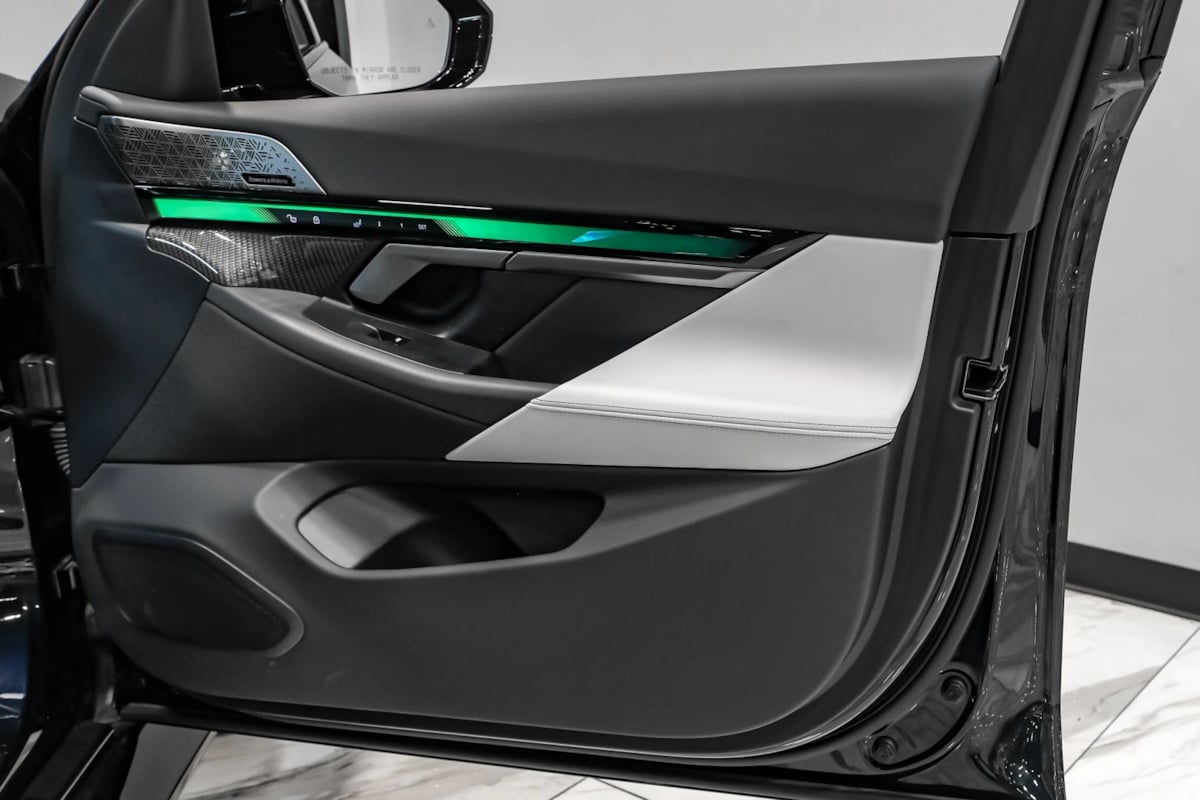2025 BMW M5 M5 Touring - Photo 45
