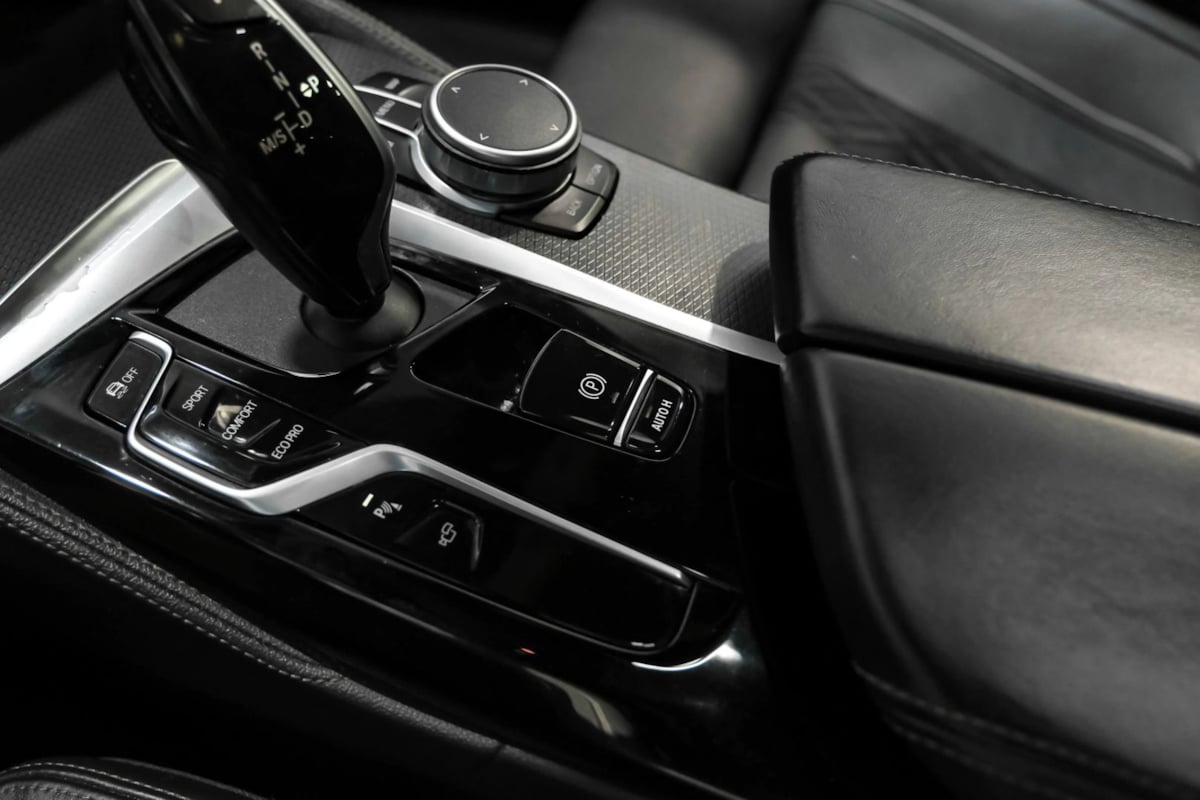 BMW 5 Series photo 27