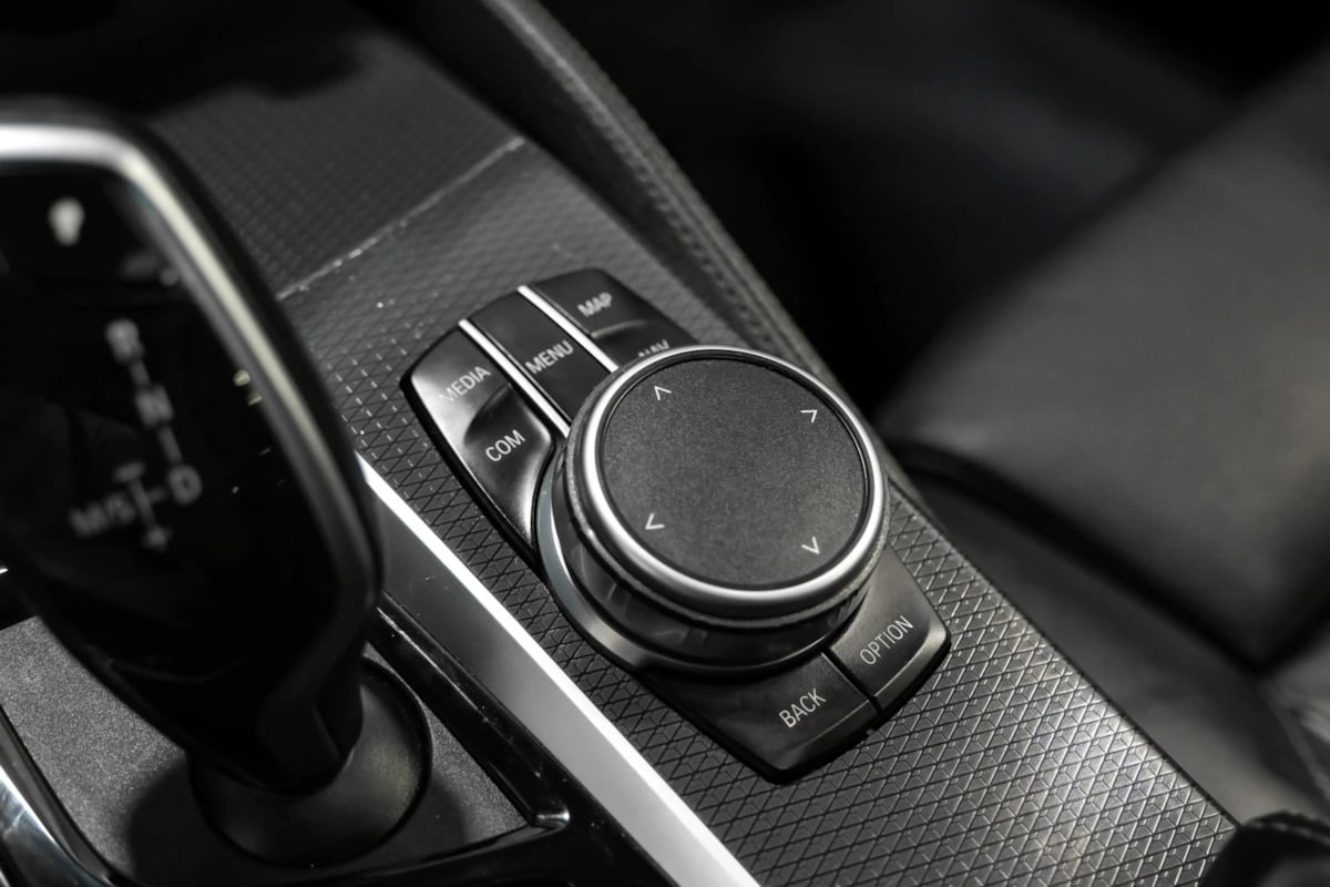 BMW 5 Series photo 28
