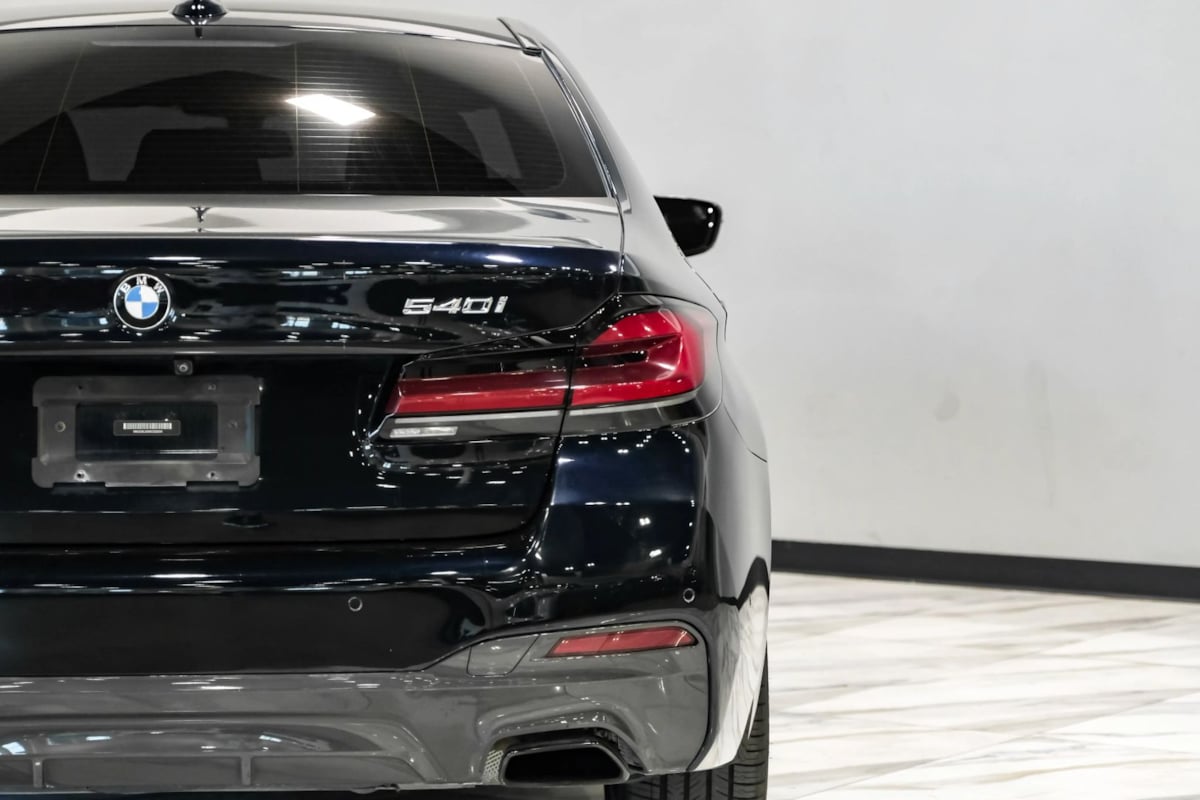 BMW 5 Series photo 45