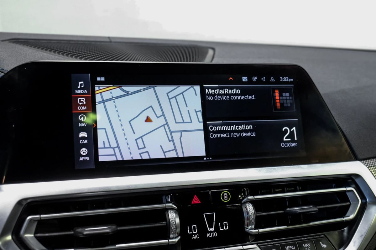 Photo 42 of this BMW 3 Series