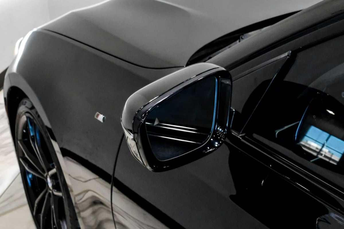 Photo 55 of this BMW 3 Series