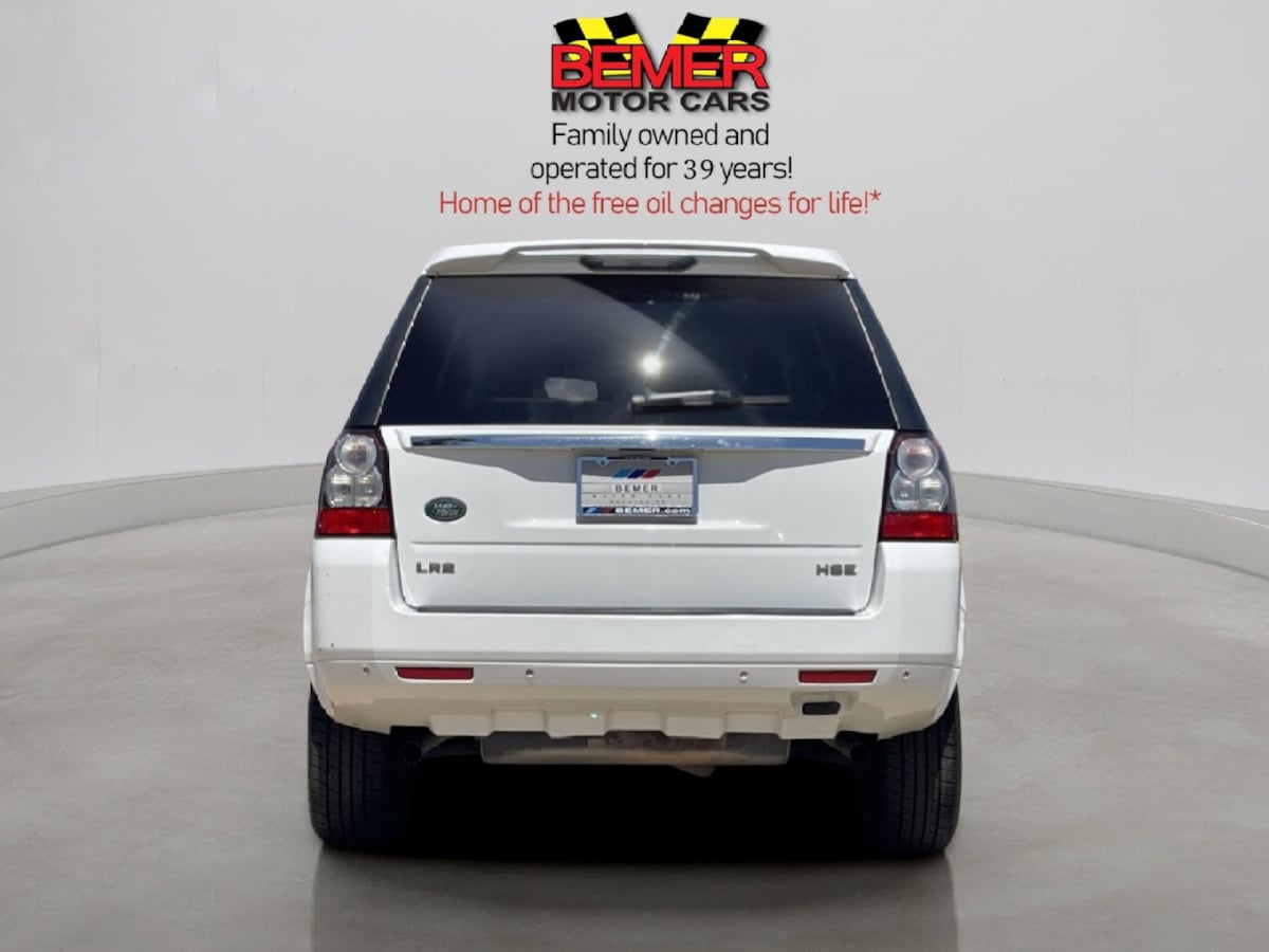 2012 Land Rover LR2 HSE photo 4