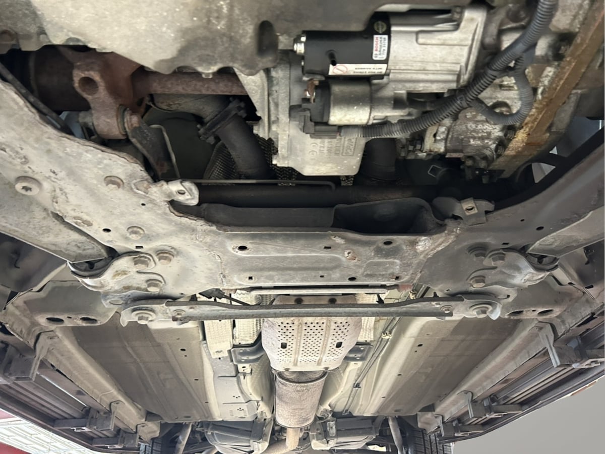 2012 Land Rover LR2 HSE photo 30