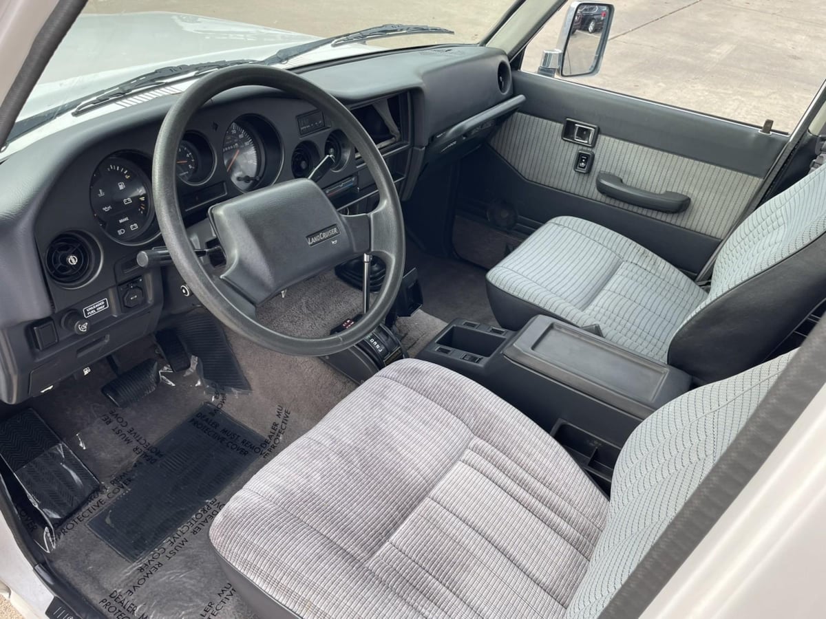 1988 Toyota Land Cruiser - Photo 10
