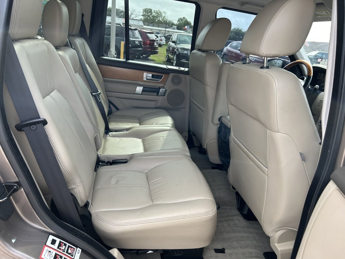 2015 Land Rover LR4 HSE LUX photo 17