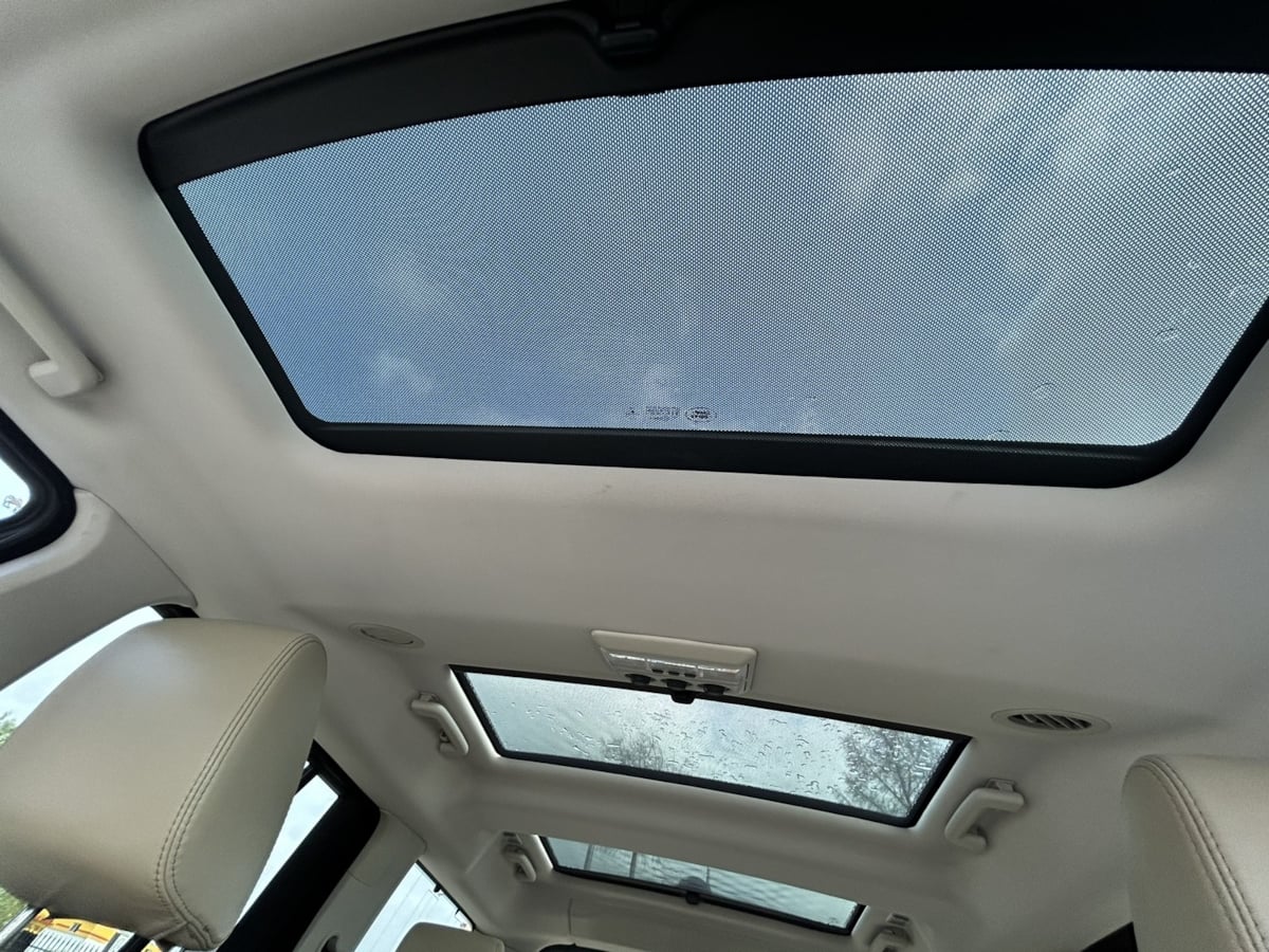 2015 Land Rover LR4 HSE LUX photo 30