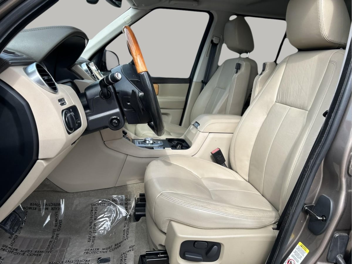 2015 Land Rover LR4 HSE LUX - Photo 10