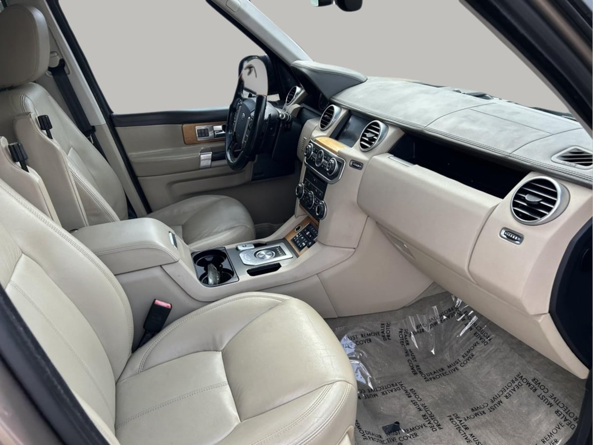 2015 Land Rover LR4 HSE LUX - Photo 18