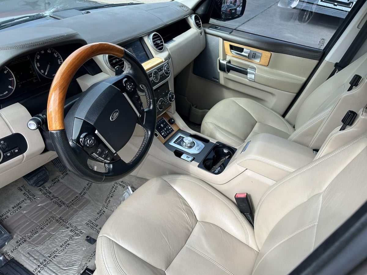 2015 Land Rover LR4 HSE LUX - Photo 9