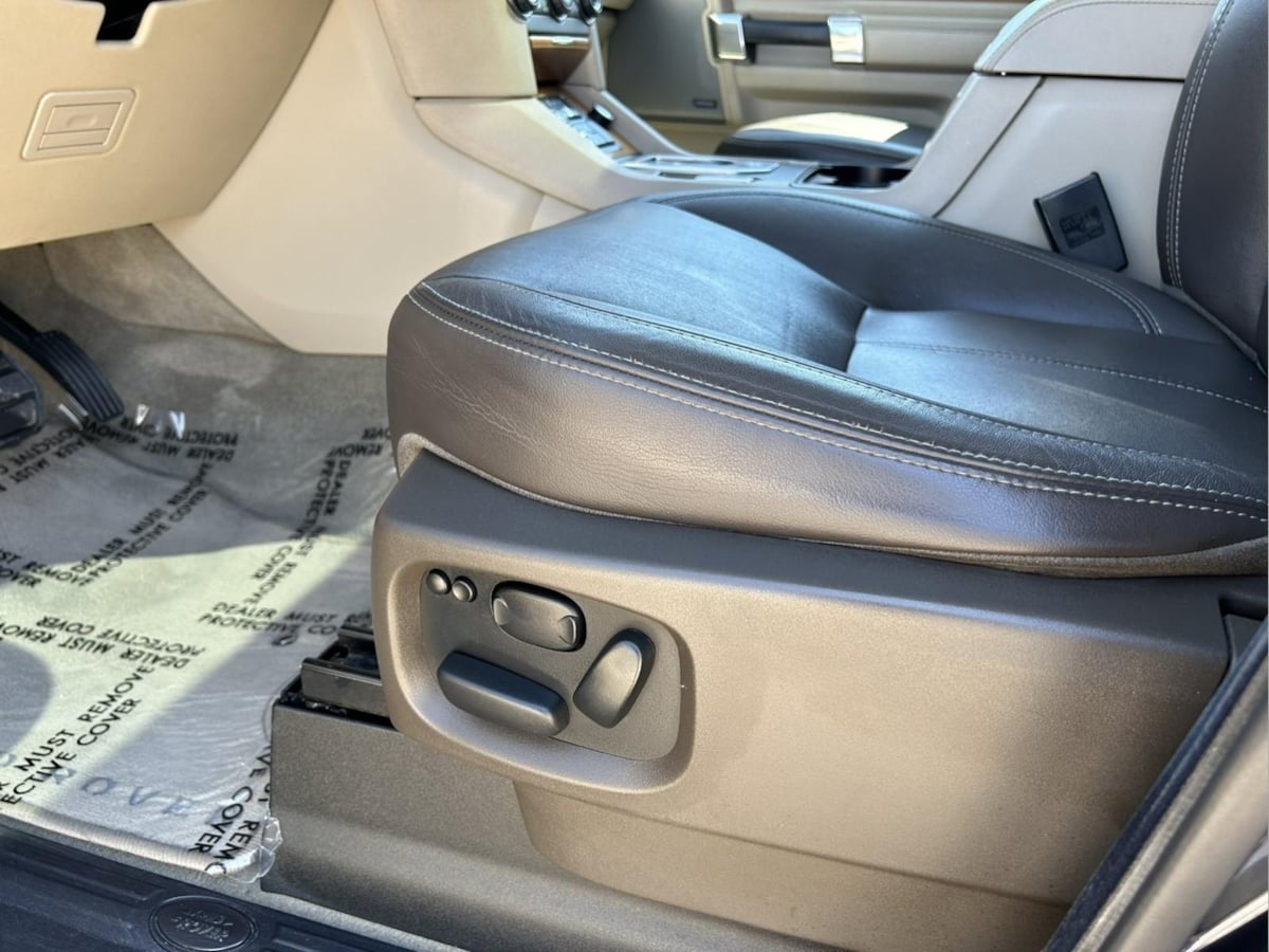 2014 Land Rover LR4 Base - Photo 13