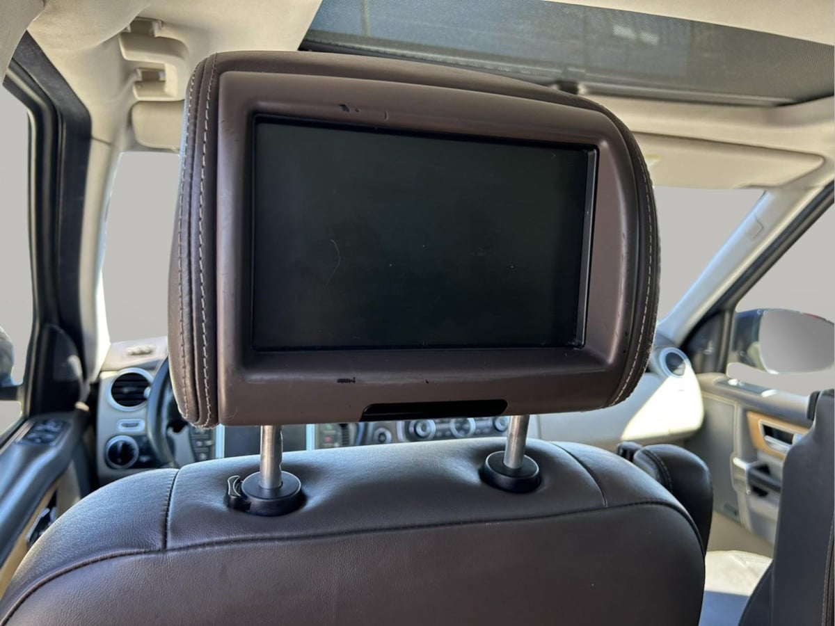 2014 Land Rover LR4 Base - Photo 17