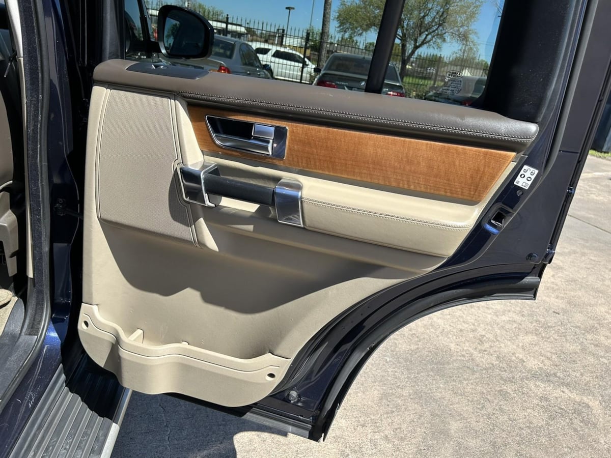 2014 Land Rover LR4 Base - Photo 35