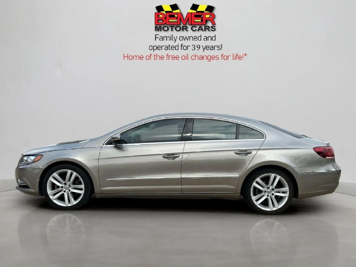 2015 Volkswagen CC Executive photo 2