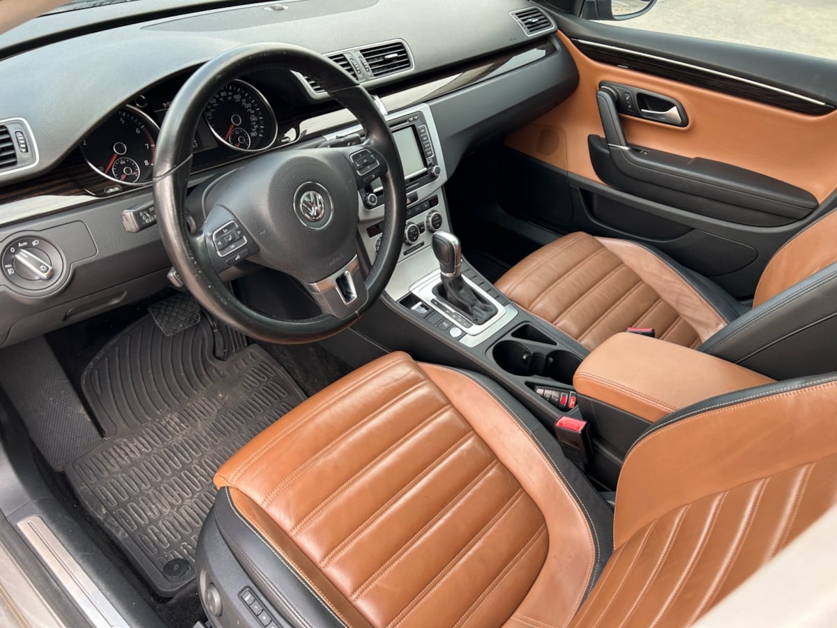 2015 Volkswagen CC Executive photo 8