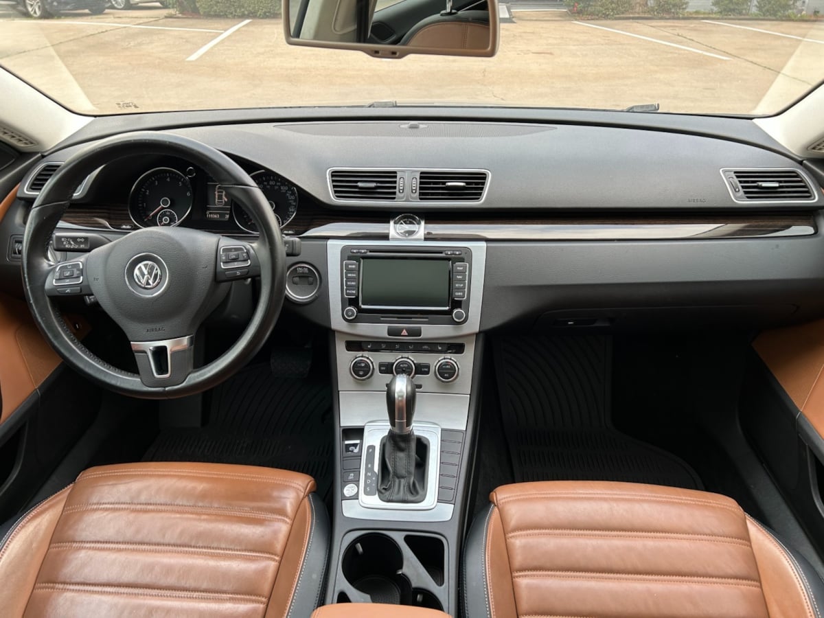 2015 Volkswagen CC Executive photo 19