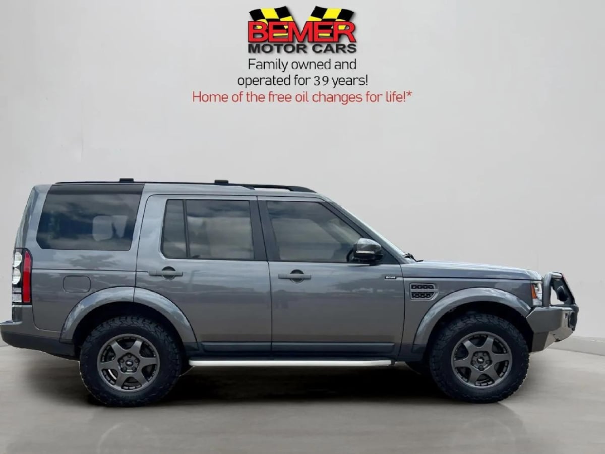 2016 Land Rover LR4 Base photo 6