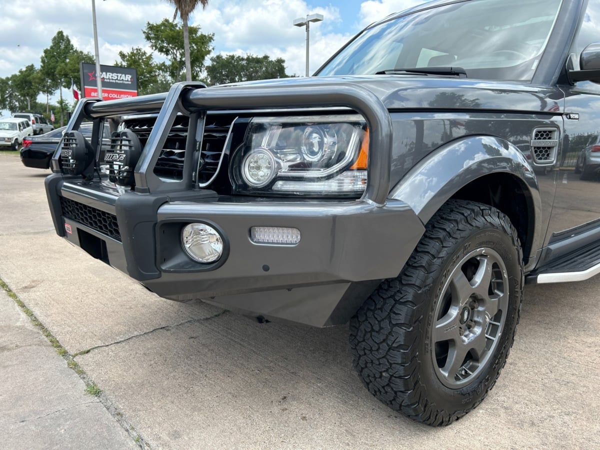 2016 Land Rover LR4 Base photo 8