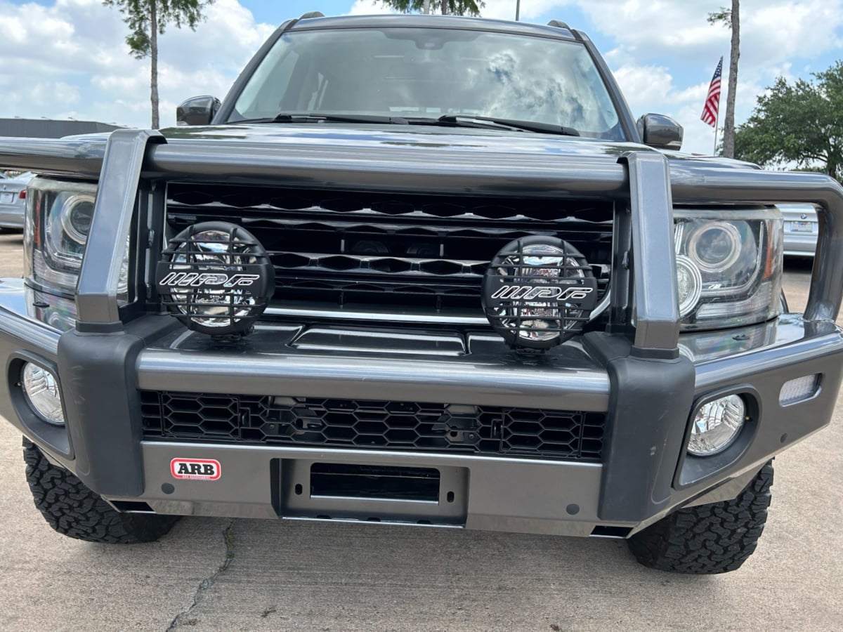 2016 Land Rover LR4 Base photo 9