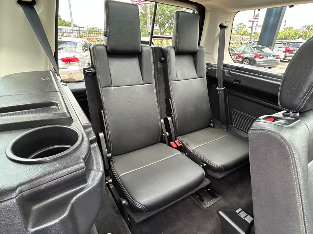 2016 Land Rover LR4 Base photo 28