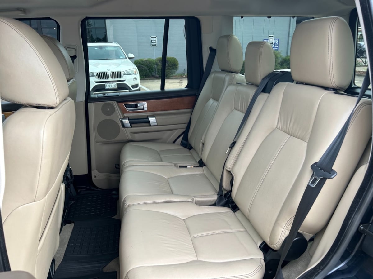 2016 Land Rover LR4 HSE LUX photo 21