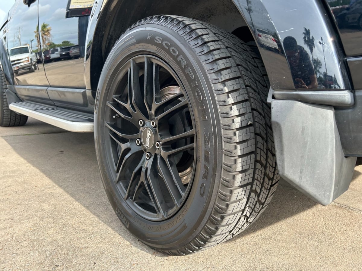 2016 Land Rover LR4 HSE LUX photo 35