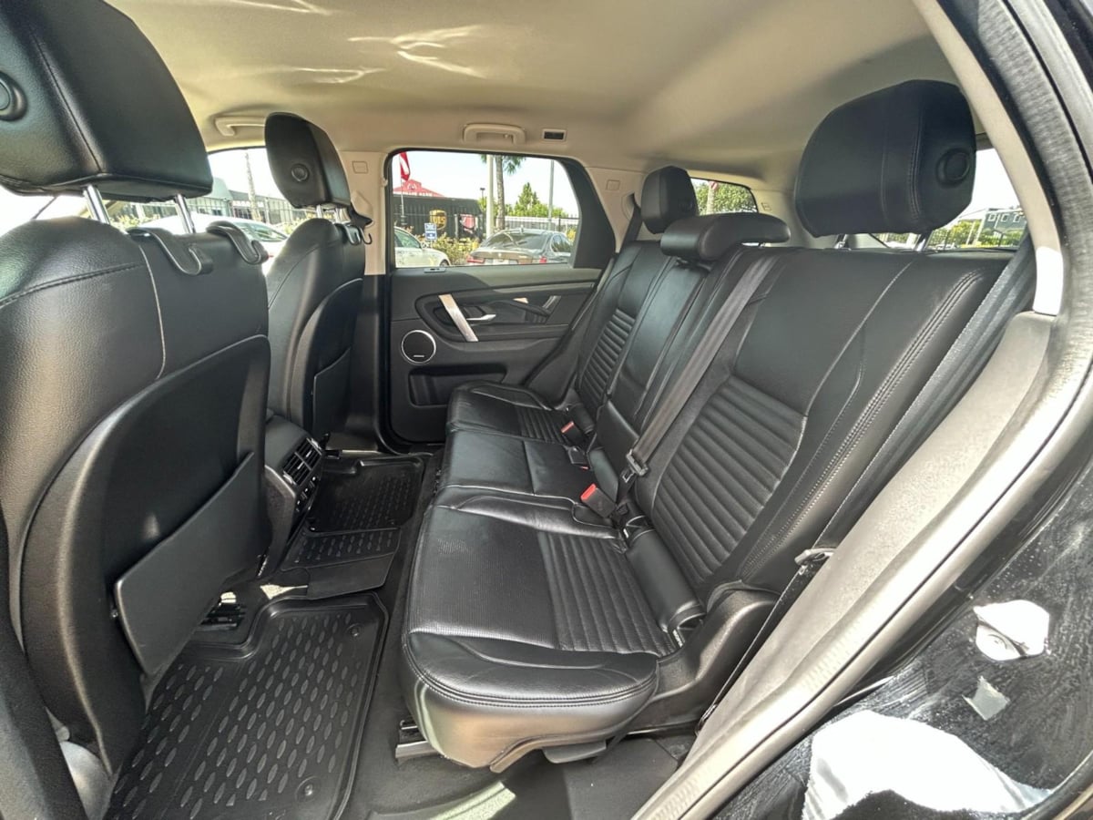 2020 Land Rover Discovery Sport Standard photo 15