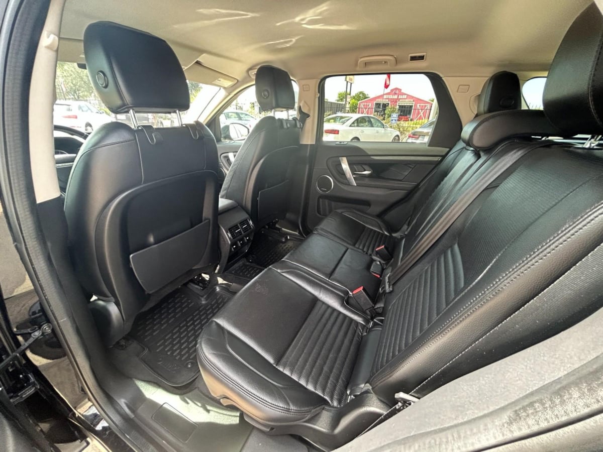2020 Land Rover Discovery Sport Standard photo 16