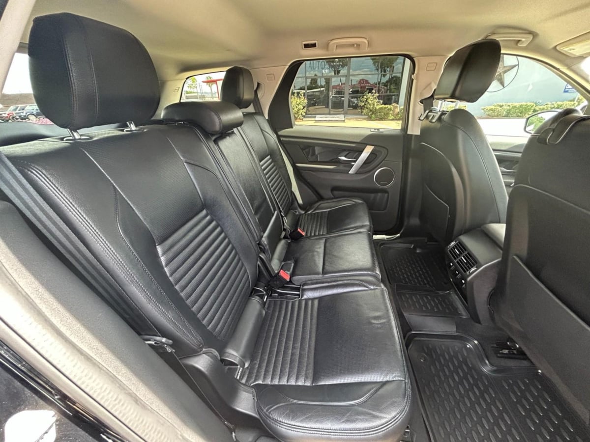 2020 Land Rover Discovery Sport Standard photo 21