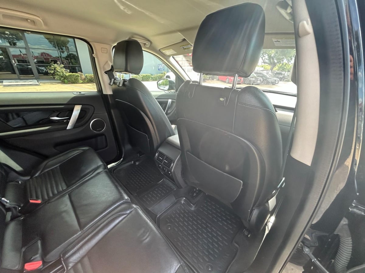 2020 Land Rover Discovery Sport Standard photo 22