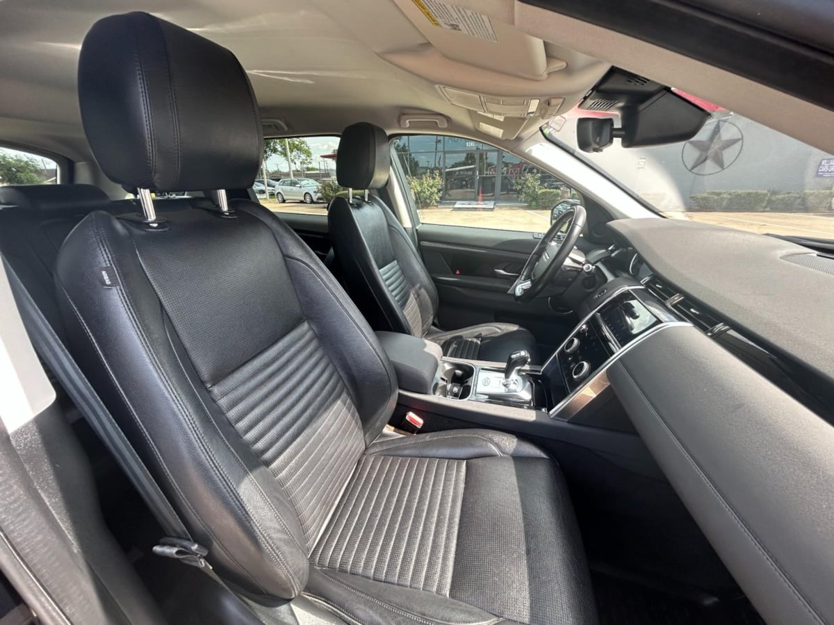 2020 Land Rover Discovery Sport Standard photo 24