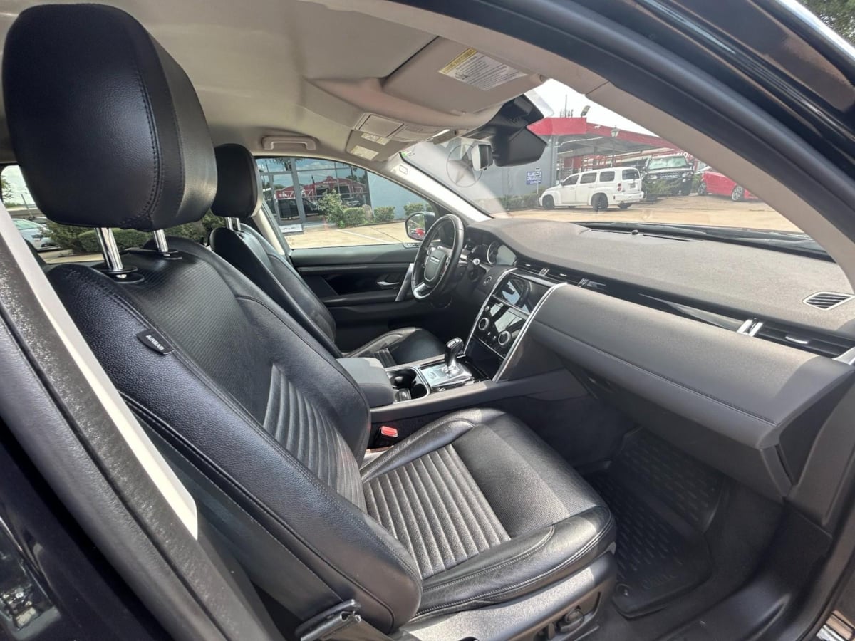 2020 Land Rover Discovery Sport Standard photo 25